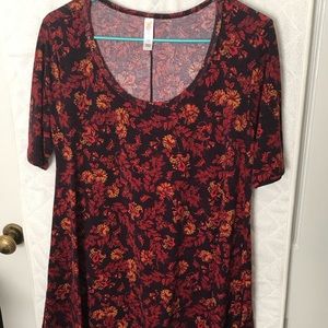 LuLaRoe prefect tee